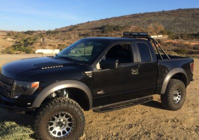 Ford-Raptor-lightbar-rack.jpg