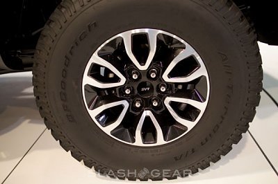 2012-ford-raptor-9-580x386.jpg