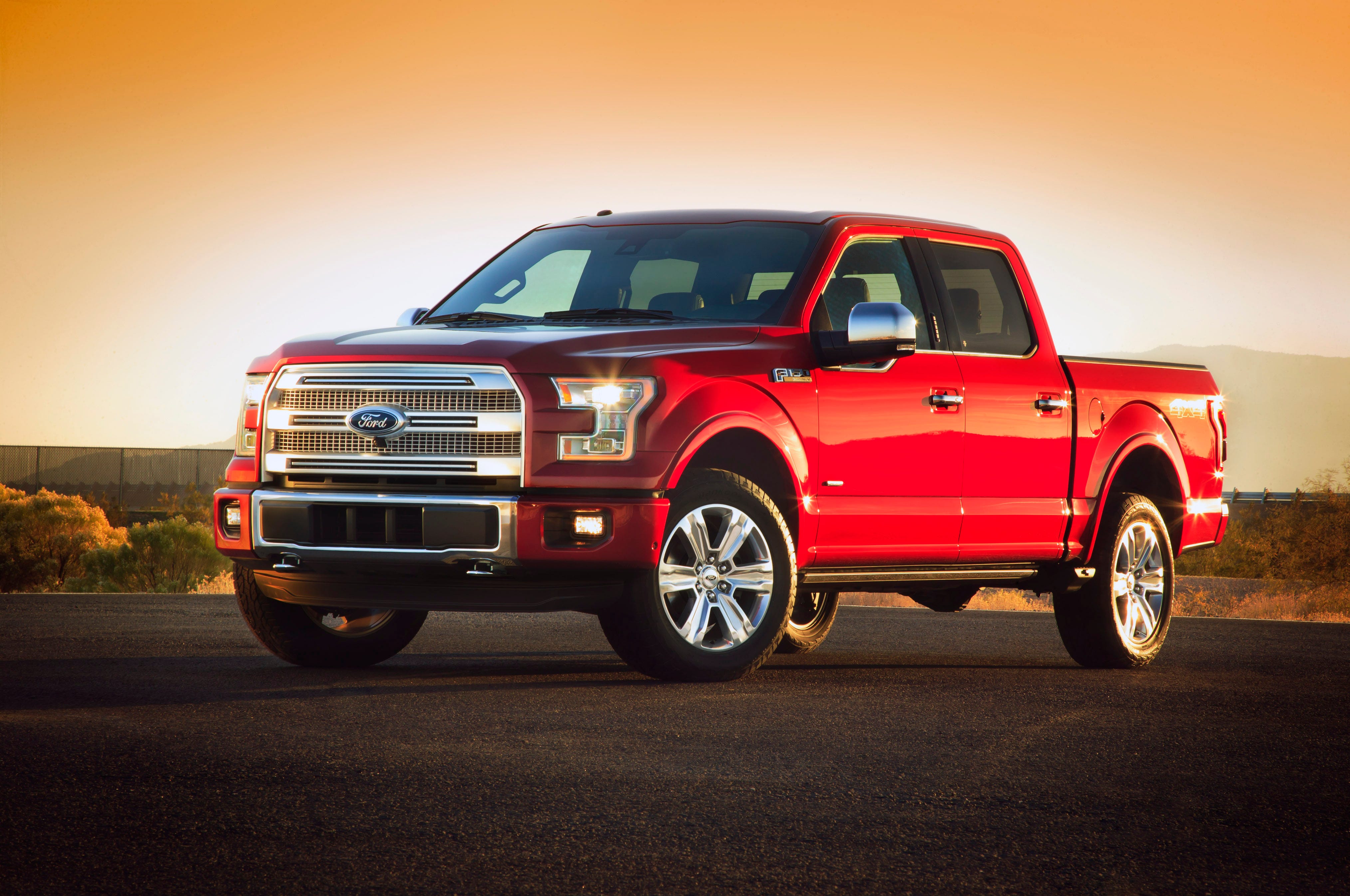 1389562569000-2015F150CrewCabRed.jpg