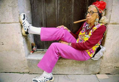 old lady cigar.png