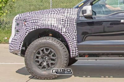 2021-F-150-Raptor-Prototype-Suspension-Spied-9.jpg