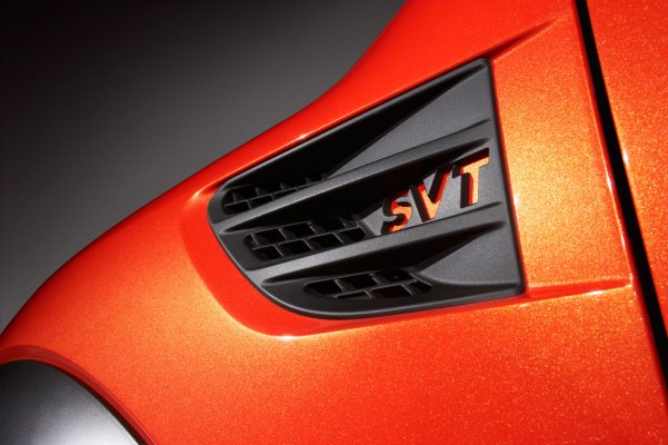 ford_f-150_svt-emblem_10.jpg