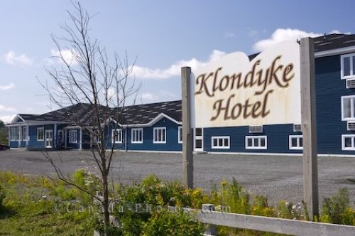 klondyke-hotel-sign_2120.jpg