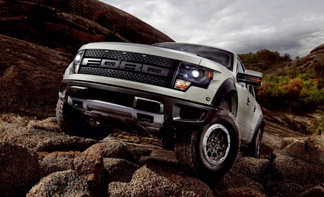 2013-ford-f-150_100394285_l.jpg