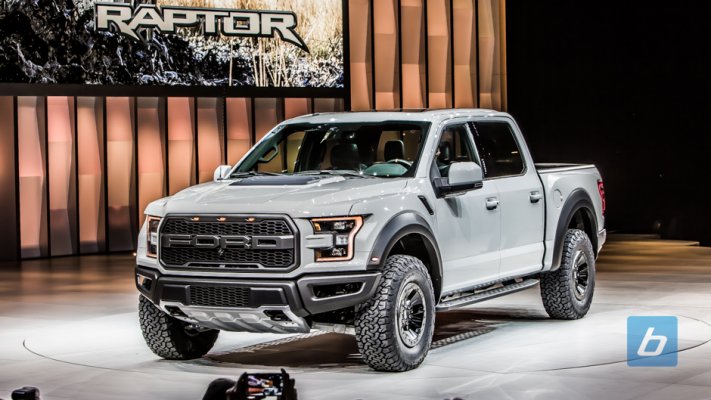 2017-Ford-Raptor-Super-Crew-Cab-2016-NAIAS-5.jpg