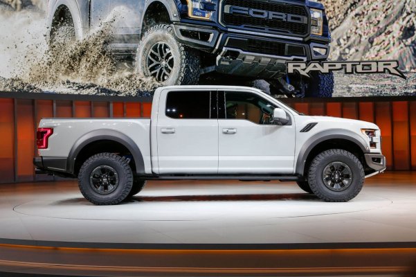 ford-raptor-supercrew.jpg