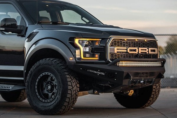 stalled-on-17-18-raptor-front-side-view-forums-600.jpg