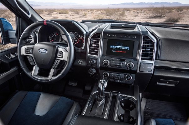 2019-Ford-F-150-Raptor-dashboard.jpg