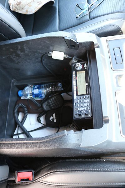 Truck_radios_08.jpg