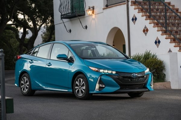 toyota_prius_prime_1536088257_615x410.jpg