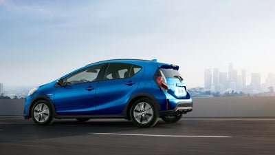 2018-Toyota-Prius-C-07.jpg