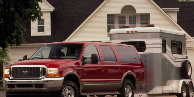 ford-excursion-photo-9450-s-original.jpg