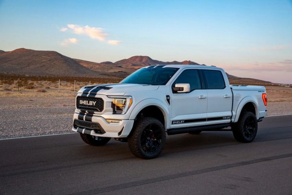 2021-Shelby-F-150-Exterior-003-Front-Three-Quarters-Official-Shelby-Photo-1122x748.jpg
