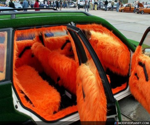 oto-funny-interior-orange-shag-carpet-dash-550x458.jpg