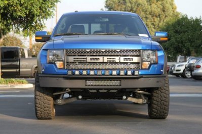 ford-rapator-race-series-r-front-bumper.jpg