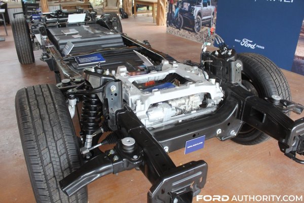 2022-Ford-F-150-Lightning-Frame-004-front.jpg