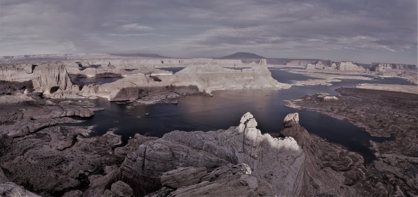 2015-10-01 ALSTROM POINT LK POWELL 300.JPG