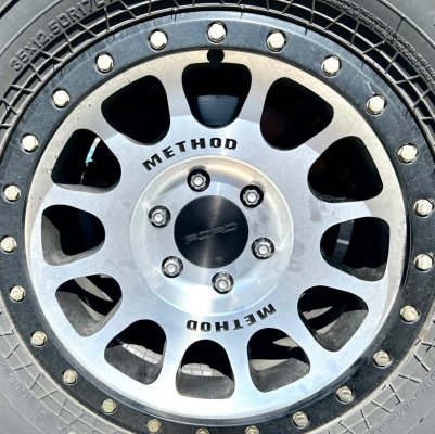 Method Flush Cap On MR305 Mach.jpg