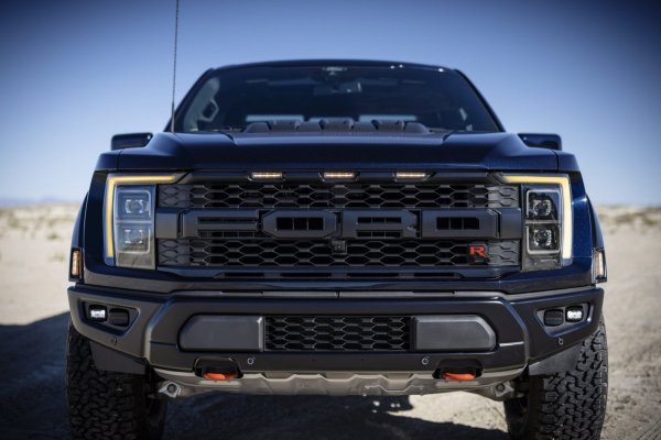 2023-F-150-Raptor-R_exterior_-Antimatter-Blue_-07-scaled.jpg