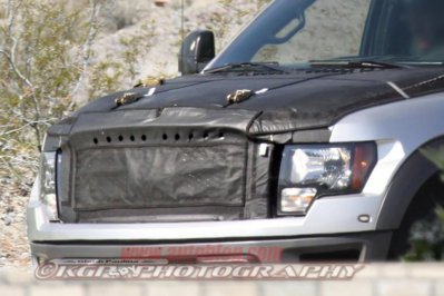 ford-raptor-spy-shot-2-1.jpg