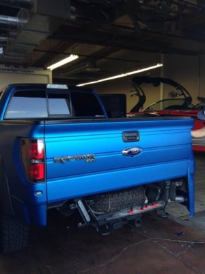 2010-2014-matte-ford-raptor-truck-wrap.jpg