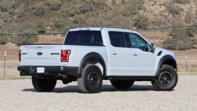 2017-ford-f-150-raptor-first-drive 2.jpg